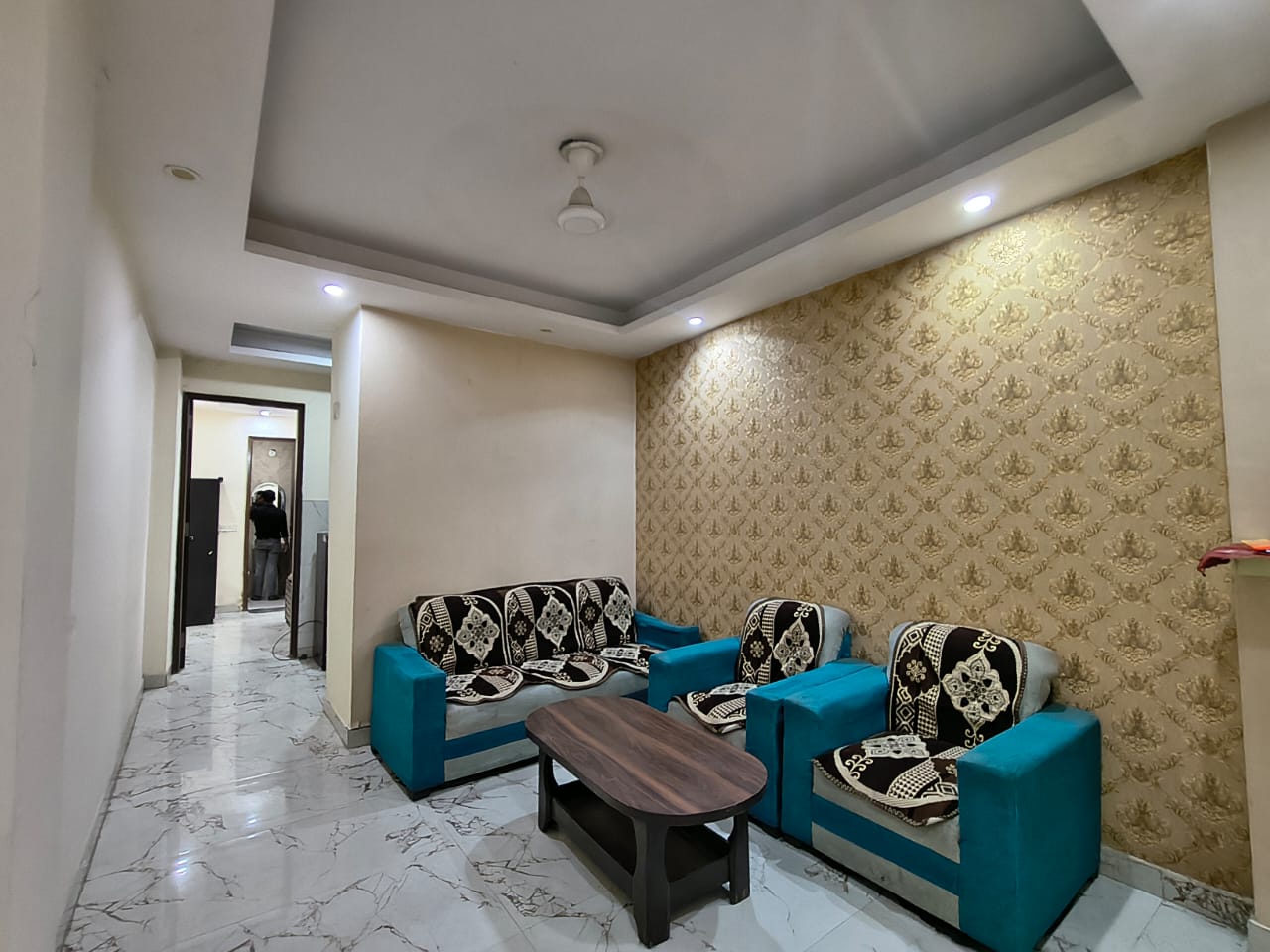 2 BHK Builder Floor For Rent in Saket