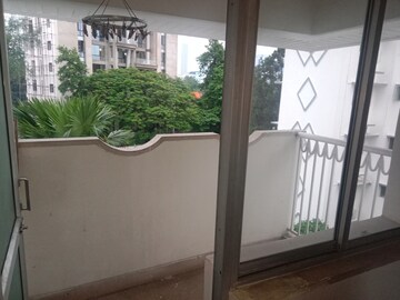 Balcony in 3 BHK Apartment at Minto Park Syndicate, Alipore – for Rent