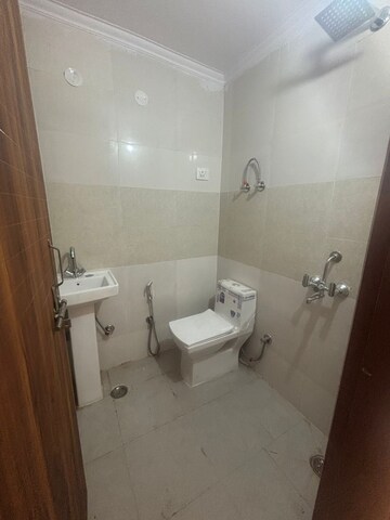 Bathroom in 1.5 BHK Builder Floor at Neb Sarai – for Rent