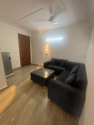Living Room in 1.5 BHK Builder Floor at Neb Sarai – for Rent