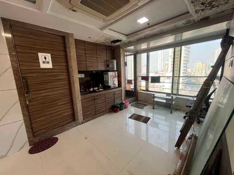  Parking, aristo-sea-breeze Commercial Office Space 10000 Sq.Ft. In Prabhadevi Mumbai 9185510