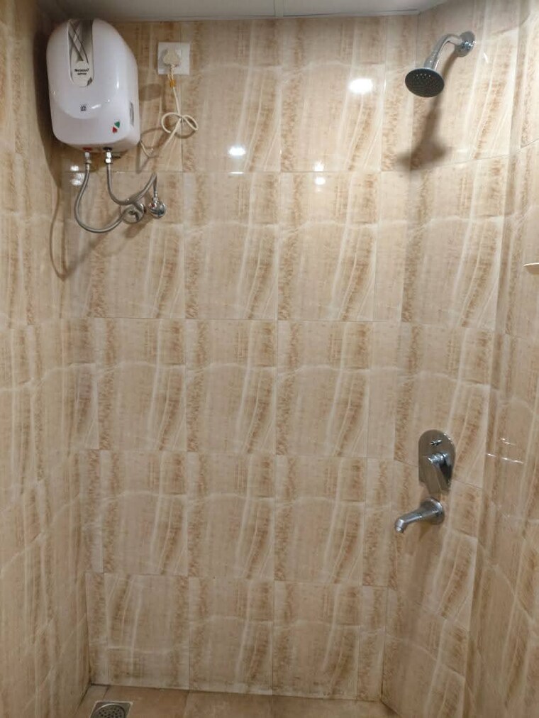 Bathroom, lodha-crown-quality-homes 1 Bedroom 500 Sq.Ft. Apartment In Majiwada Thane 9185518