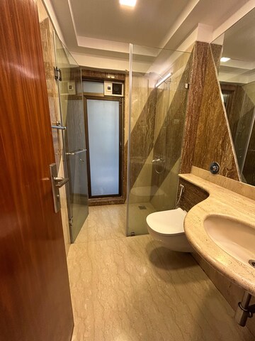 Living Room in 4 BHK Apartment at Khar West – for Rent