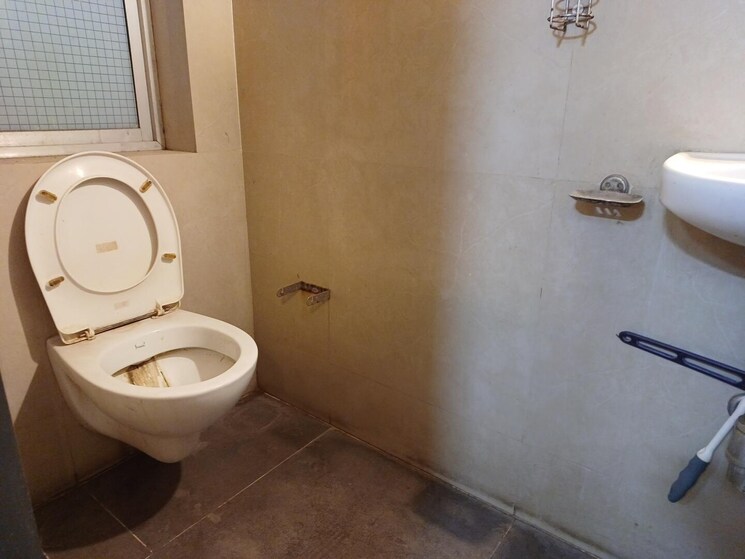 Washroom, marathon-nextgen-innova Commercial Office Space 1239 Sq.Ft. In Lower Parel Mumbai 9185533