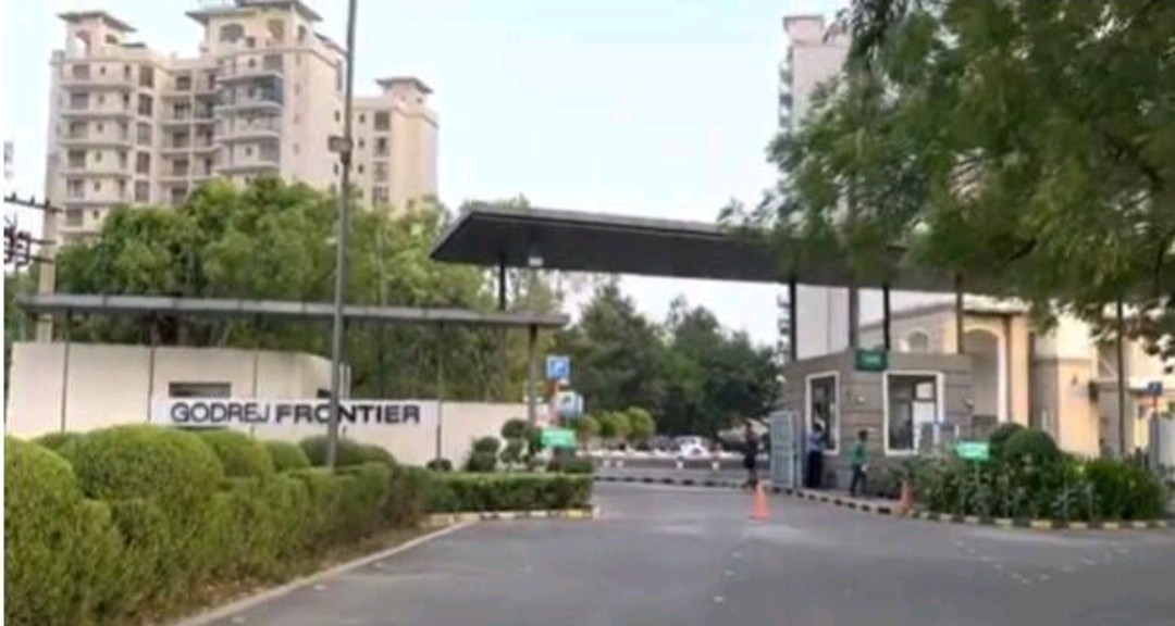 3 BHK 1928 Sq.Ft. Apartment in Godrej Frontier