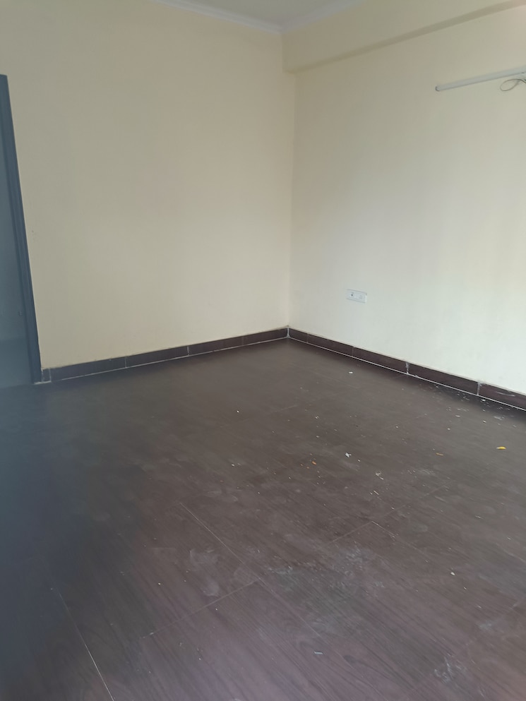 Room, amrapali-silicon-city 3 Bedroom 1545 Sq.Ft. Apartment In Sector 76 Noida 9185557