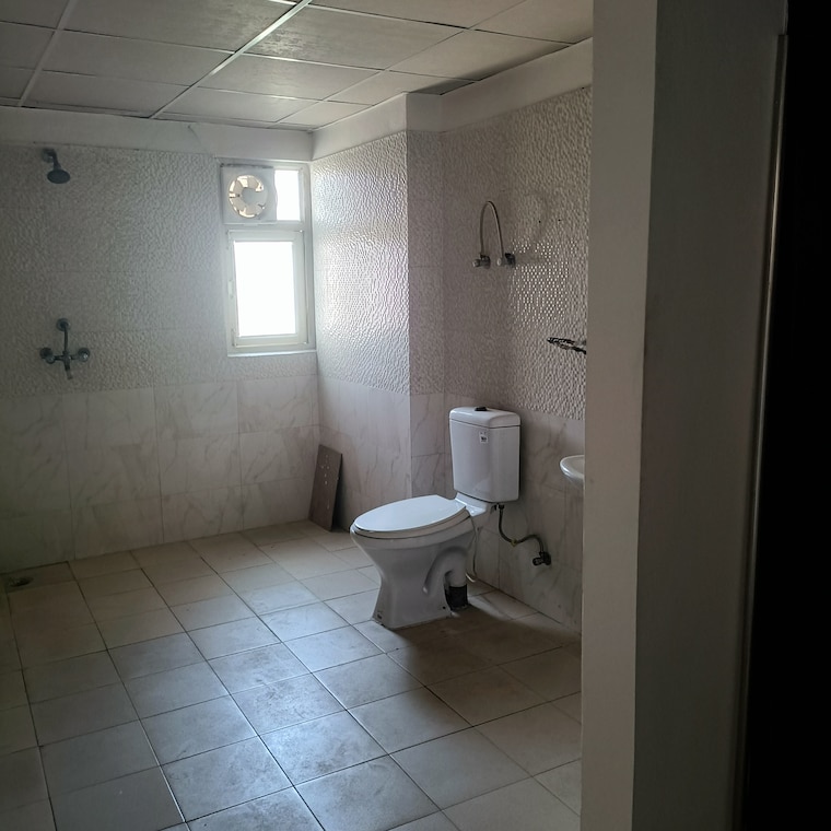 Bathroom, gardenia-gateway 3 Bedroom 1700 Sq.Ft. Apartment In Sector 75 Noida 9185560