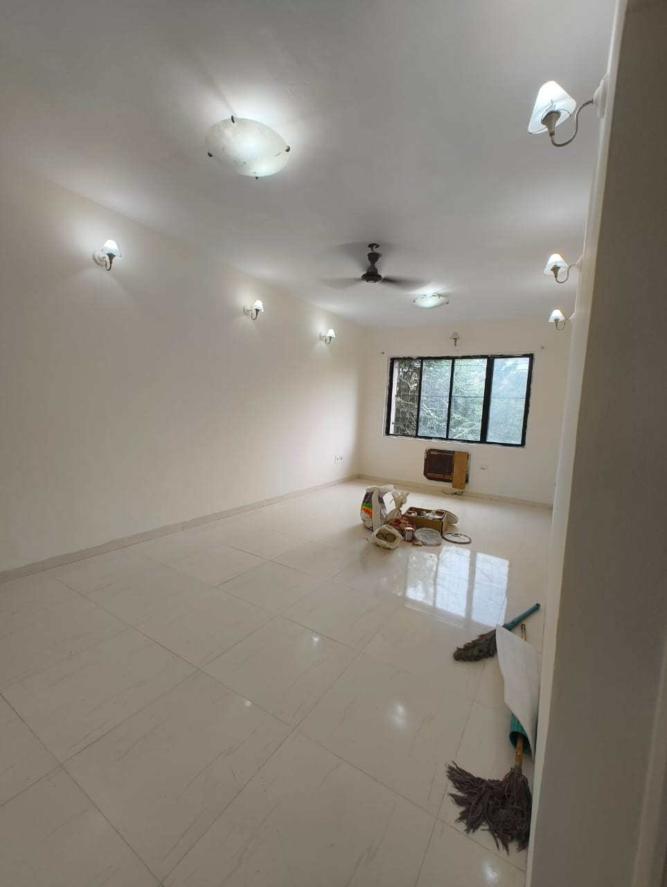 2 BHK Apartment For Sale in Notting Hills