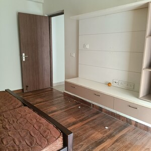 Room in 3 BHK Apartment at Gardenia Golf City, Sector 75 – for Sale