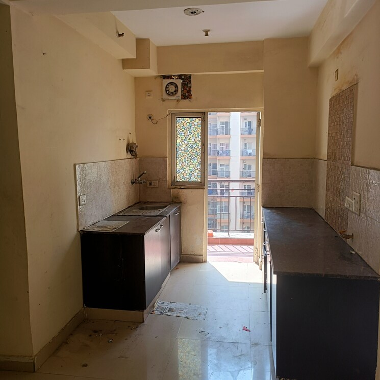 Kitchen, gardenia-golf-city 3 Bedroom 1350 Sq.Ft. Apartment In Sector 75 Noida 9185565