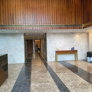 Furnished Amenities in 3 BHK Apartment at Amrapali Crystal Homes, Sector 76 – for Sale