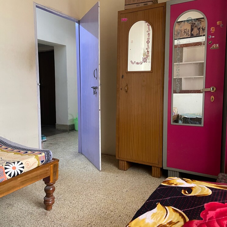 Room, shanthi nagar Pg For Girls In Shanthi Nagar 9185576