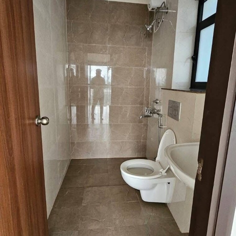 Bathroom, goel-ganga-constella 2 Bedroom 950 Sq.Ft. Apartment In Kharadi Pune 9185587