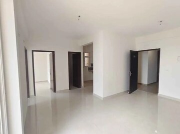 Room in 2 BHK Apartment at Signature Global Proxima, Sector 89 – for Sale