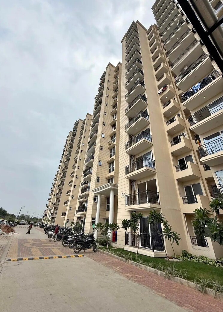 Exterior View, signature-global-proxima 2 Bedroom 670 Sq.Ft. Apartment In Sector 89 Gurgaon 9185588