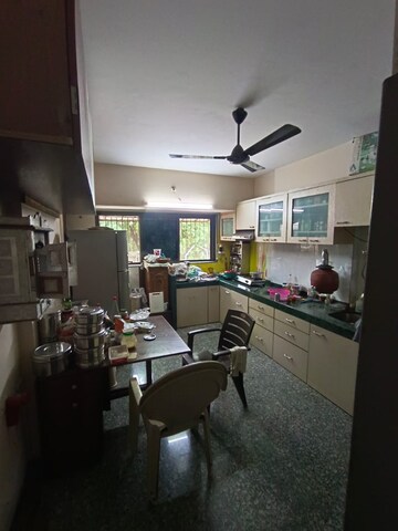 Team Area in 2 BHK Apartment at Sagar Garden, Mulund West – for Rent