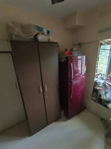 Furnished Amenities in 2 BHK Apartment at Sagar Garden, Mulund West – for Rent