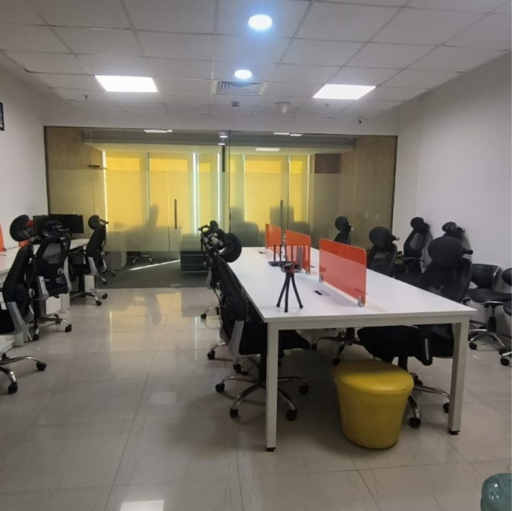 Team Area, assotech-business-cresterra Commercial Office Space 1080 Sq.Ft. In Sector 135 Noida 9185591
