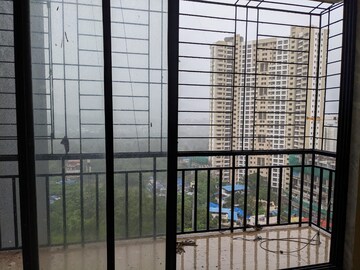 Room in 1 BHK Apartment at Kishor Sukur Enclave A, Ghodbunder Road – for Sale