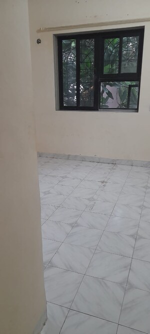Room in 1 BHK Apartment at Raunak Unnathi Woods Phase 3, Ghodbunder Road – for Sale