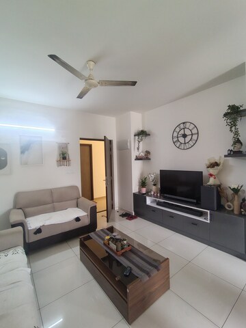 Furnished Amenities in 2 BHK Apartment at Sobha Dream Acres, Panathur – for Rent