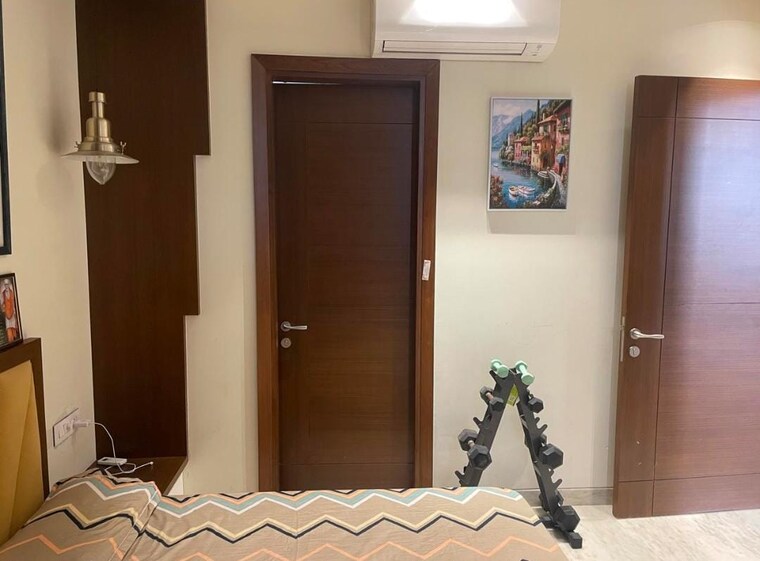 Room, sector 55 3 Bedroom 1750 Sq.Ft. Villa In Sector 55 Noida 9185626