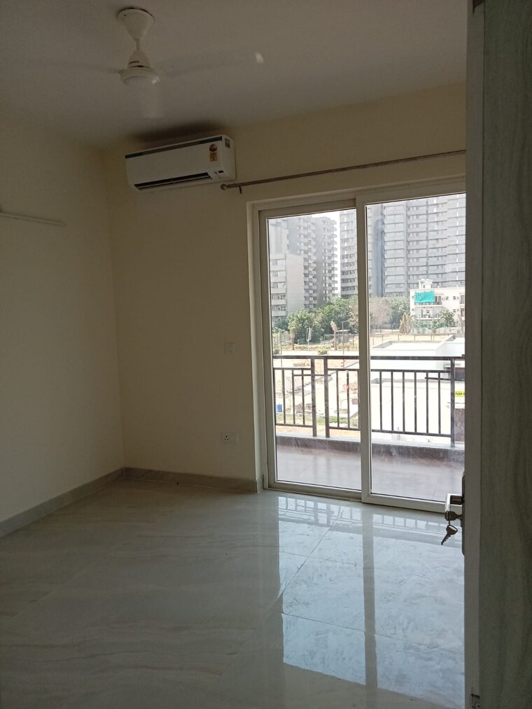 Room, shree-vardhman-victoria 2 Bedroom 1350 Sq.Ft. Apartment In Sector 70 Gurgaon 9185631