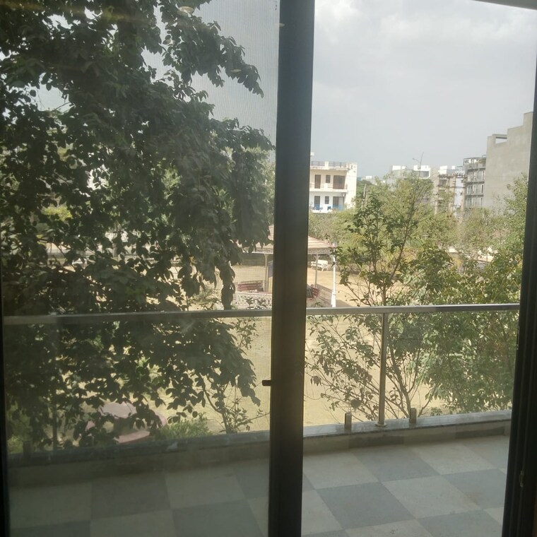 Balcony, sector 9 1 Bedroom 1000 Sq.Ft. Builder Floor In Sector 9 Gurgaon 9185635