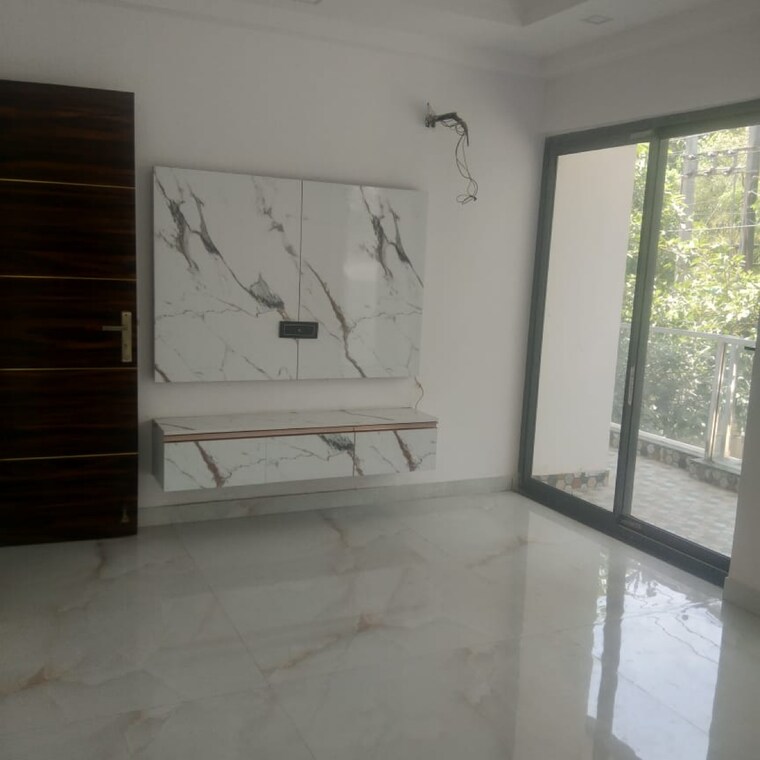 Room, sector 9 1 Bedroom 1100 Sq.Ft. Builder Floor In Sector 9 Gurgaon 9185637