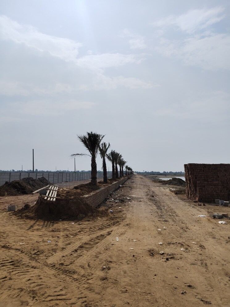 undefined, nh 2  100 Sq.Yd. Plot In Nh 2 Mathura 9185651