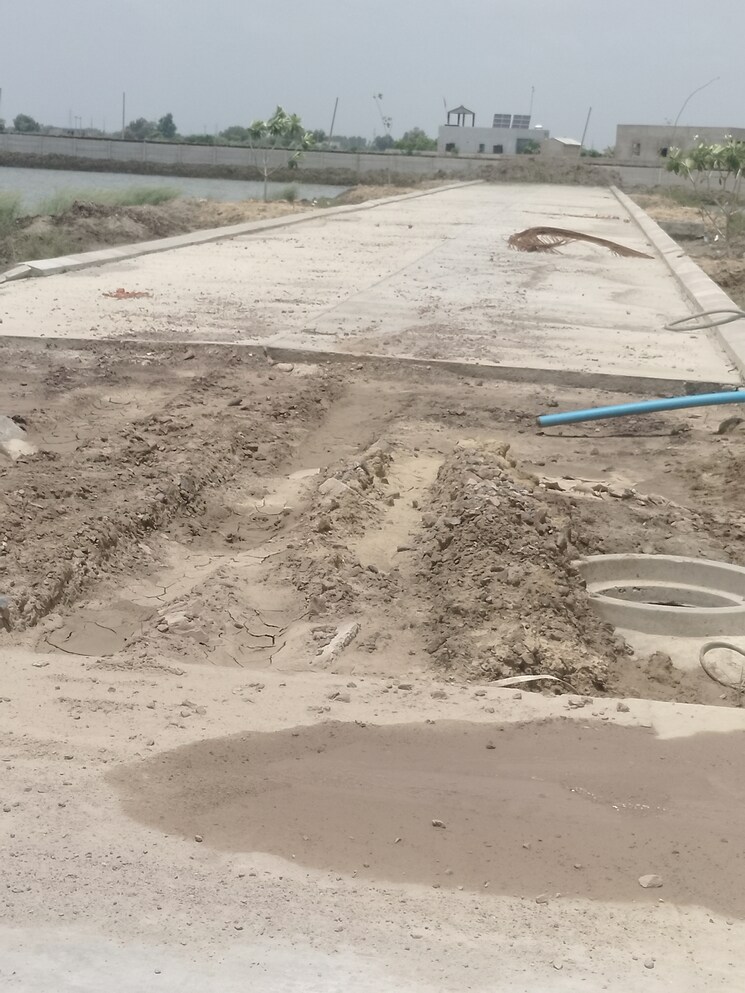 undefined, nh 2  100 Sq.Yd. Plot In Nh 2 Mathura 9185651