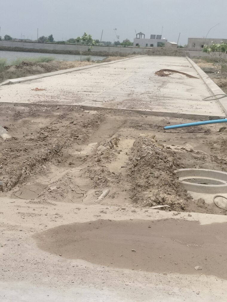 undefined, nh 2  100 Sq.Yd. Plot In Nh 2 Mathura 9185651