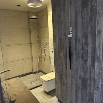 Bathroom in 1 BHK Builder Floor at Sector 9 – for Rent