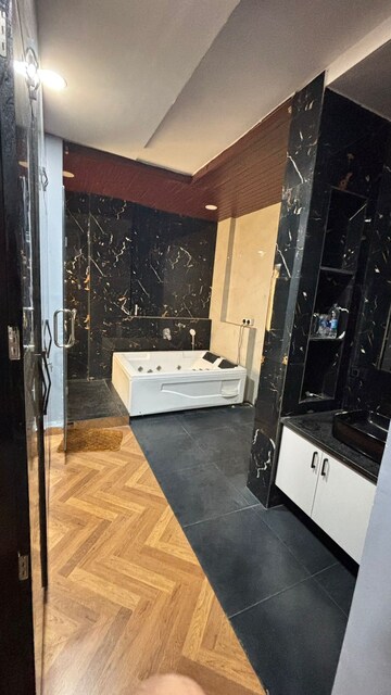 Attached Bathroom in 2.5 BHK Apartment at Ida Scheme No 140 – for Rent