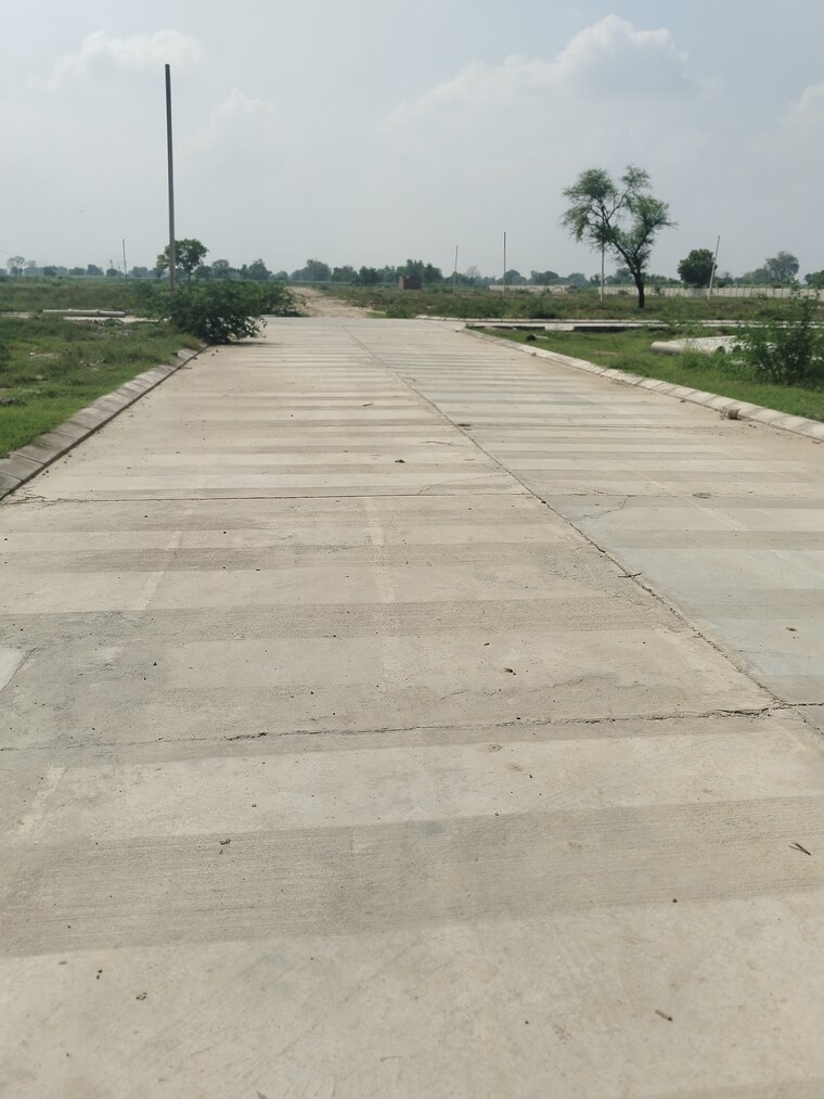 Exterior View, nh 2  200 Sq.Yd. Plot In Nh 2 Mathura 9185672