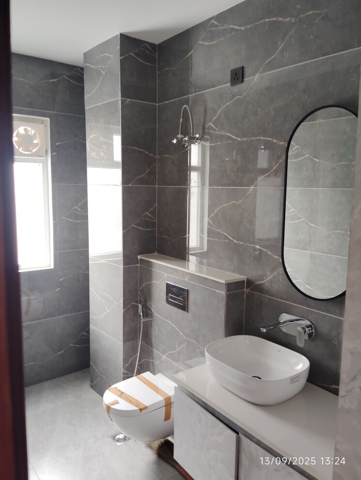 Bathroom, amolik-aster-woods 3 Bedroom 1620 Sq.Ft. Builder Floor In Sector 98 Faridabad 9185683