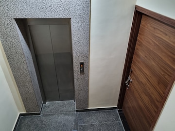 Room in 2 BHK Builder Floor at Vatika INXT Emilia floors, Sector 82 – for Rent