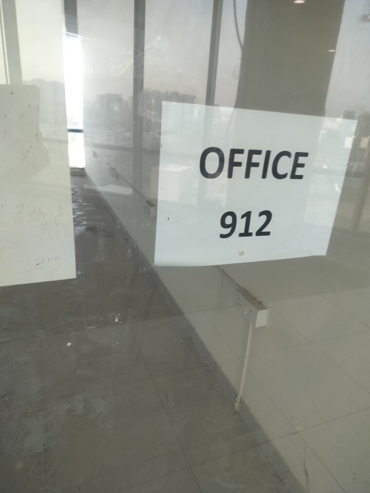 Kitchen, svh-83-metro-street Commercial Office Space 600 Sq.Ft. In Sector 83 Gurgaon 9185690