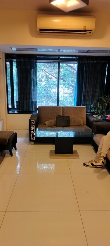 Living Room in 2 BHK Apartment at Clifton Apartment, Andheri West – for Rent