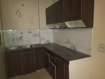 Kitchen in 1.5 BHK Builder Floor at Shri Ram Plaza Vaishali, Vaishali Sector 4 – for Sale