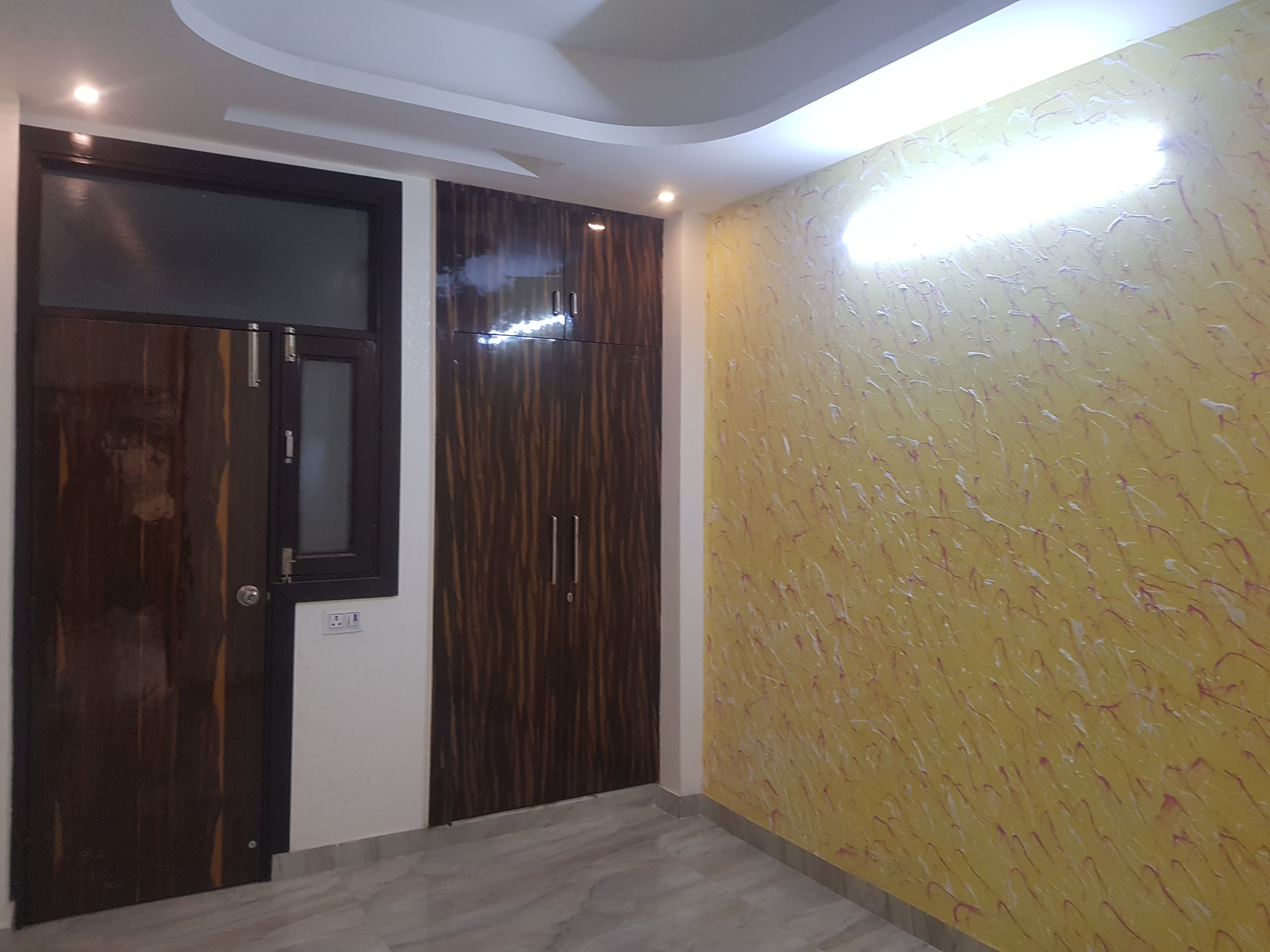 1.5 BHK + Pooja Room Builder Floor For Sale in Shri Ram Plaza Vaishali