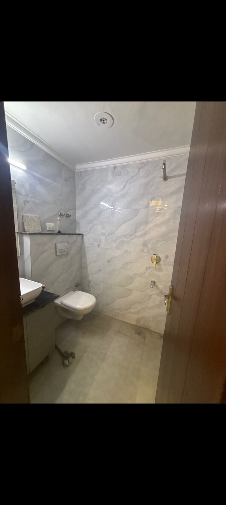 Bathroom, saket 3 Bedroom 1800 Sq.Ft. Builder Floor In Saket Delhi 9185724