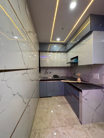 Kitchen in 3 BHK Builder Floor at Dwarka Mor – for Rent