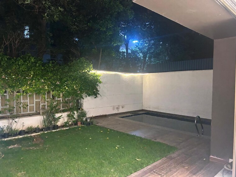 Garden, tata-primanti-villas 4 Bedroom 7000 Sq.Ft. Villa In Sector 72 Gurgaon 9185755