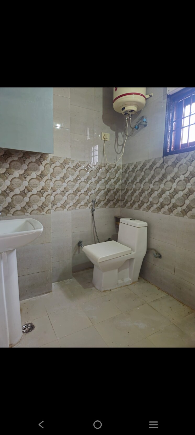 Bathroom, saket 2 Bedroom 950 Sq.Ft. Builder Floor In Saket Delhi 9185771