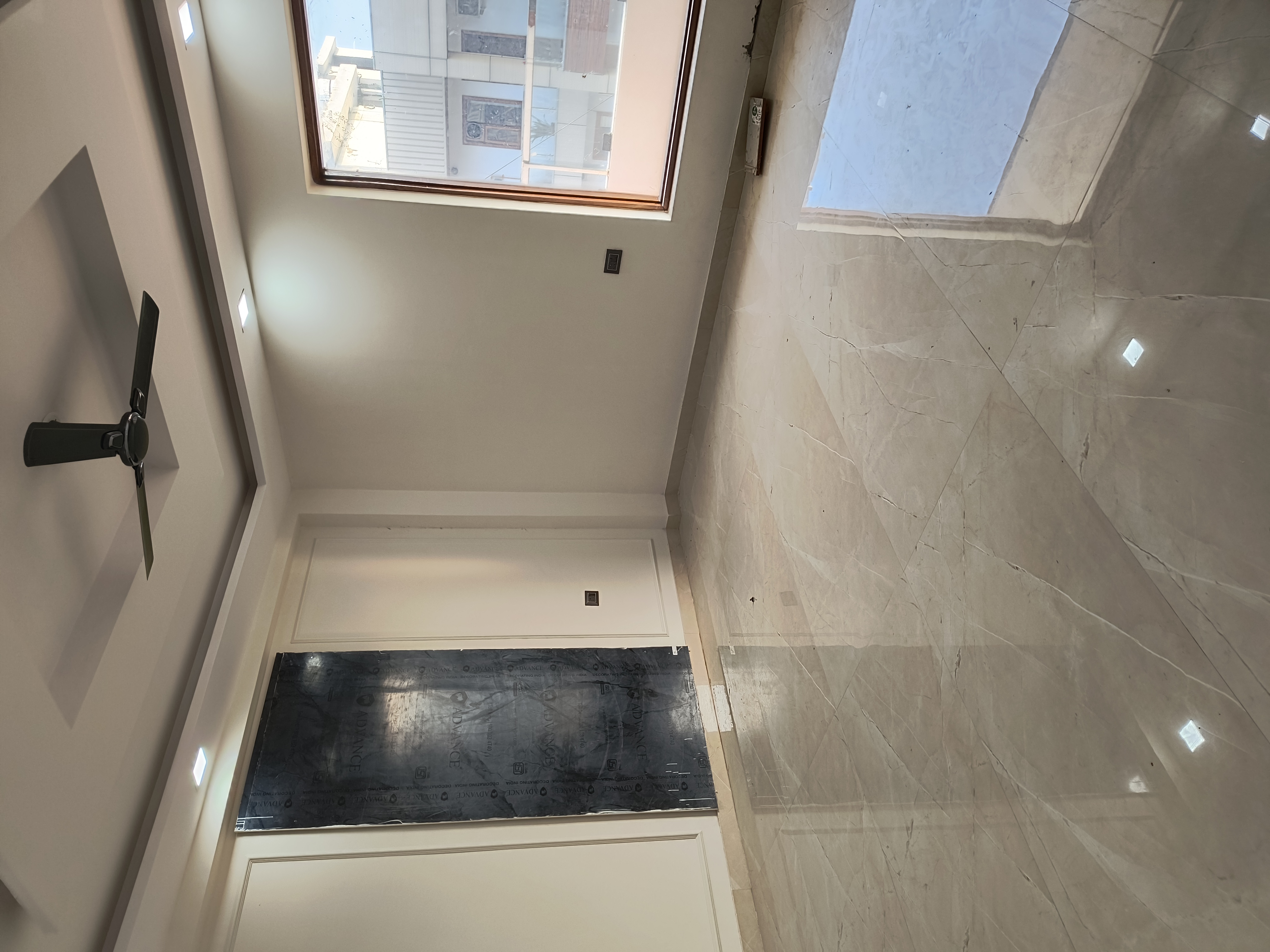 3 BHK + Pooja Room,Servant Room,Study Room,Extra Room Builder Floor For Rent in Green Fields Colony