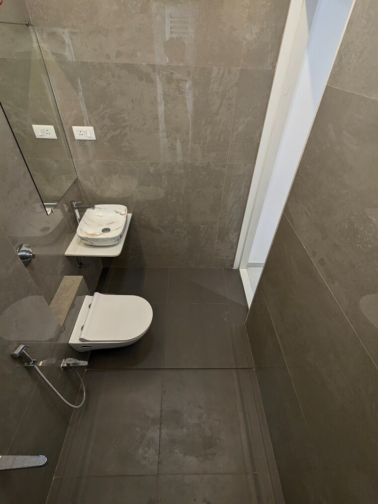 Bathroom, liberty-bay-vue 1 Bedroom 501 Sq.Ft. Apartment In Malad West Mumbai 9185784