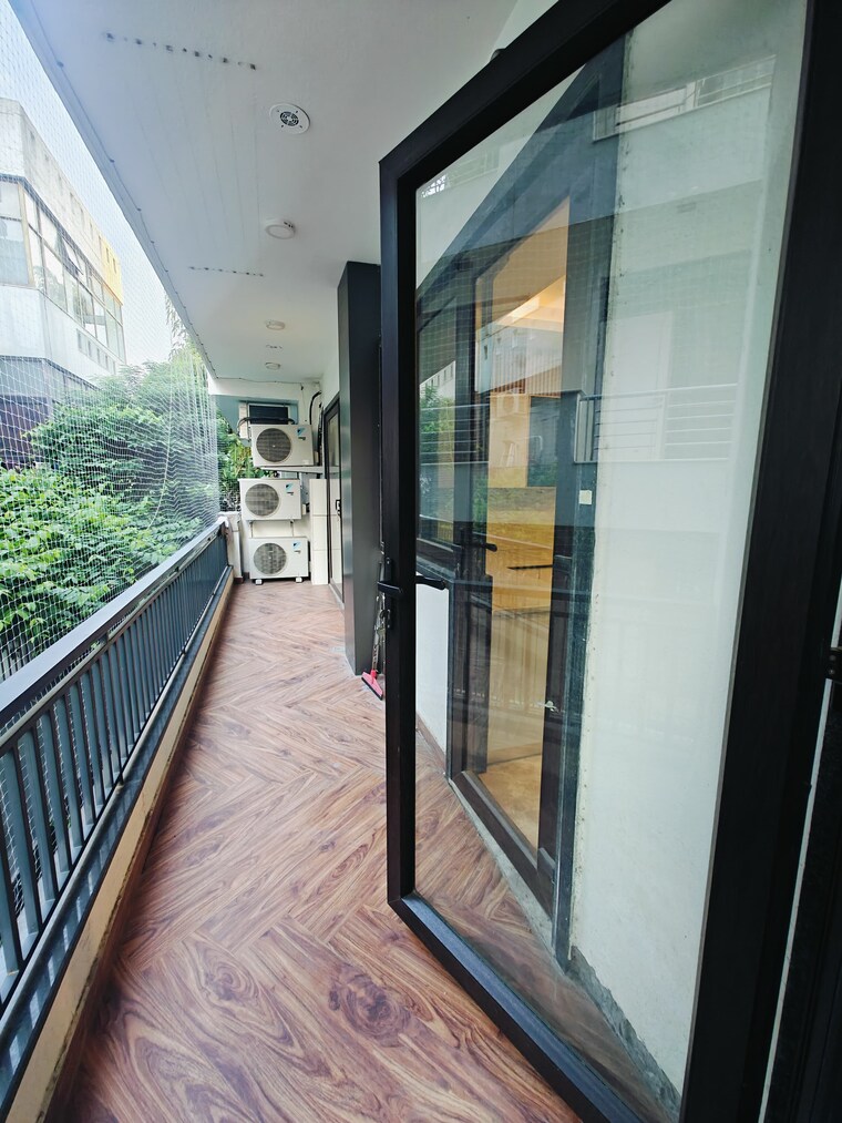 Balcony, sector 55 1.5 Bedroom 850 Sq.Ft. Builder Floor In Sector 55 Gurgaon 9185833