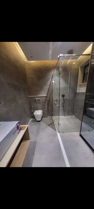 Attached Bathroom in 4 BHK Builder Floor at Green Fields Colony – for Rent
