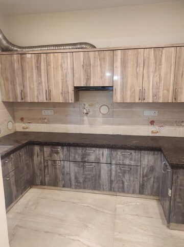 Kitchen in 3 BHK Builder Floor at Sector 57 – for Rent